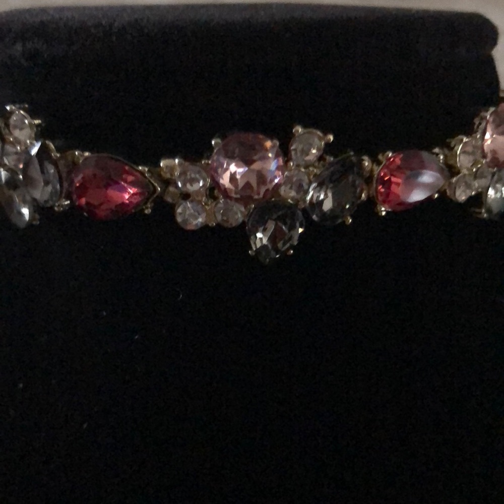 Multi color stone stretch bracelet